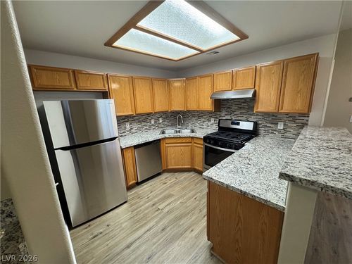 212-9580 W Reno Ave, Las Vegas, NV, 89148-1710 | Card Image