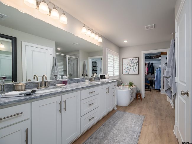 401 Meadows Ct, House other with 4 bedrooms, 3 bathrooms and null parking in Chandler TX | Image 16