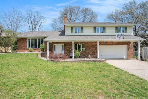 400 Skyview Dr, Middlebury, IN, 46540-9567 | Card Image