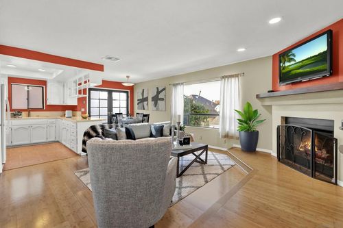 4-4585 51st St, San Diego, CA, 92115-3482 | Card Image