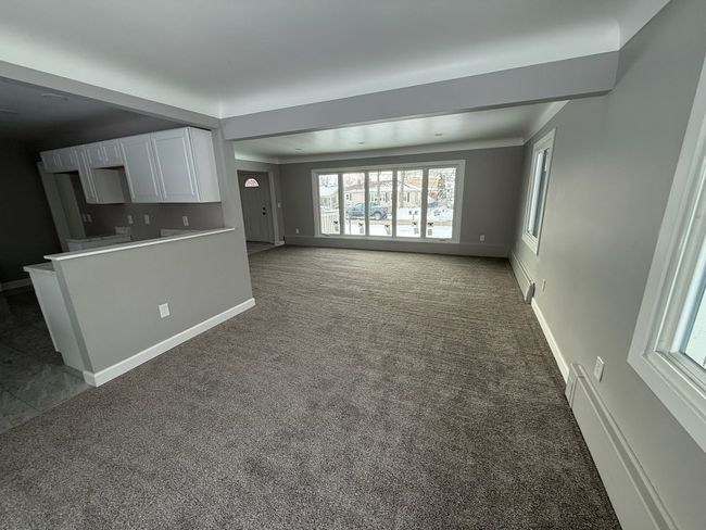 30631 Bayview Dr, House other with 3 bedrooms, 3 bathrooms and null parking in Gibraltar MI | Image 7