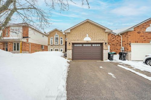36 Leslie Ave, Barrie, ON, L4N9N9 | Card Image
