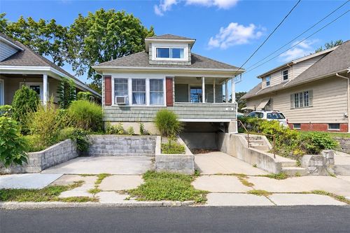 183 Narragansett St, Cranston, RI, 02905-4109 | Card Image