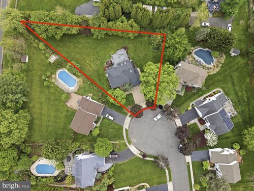 51 Stonehedge Dr, East Windsor, NJ, 08520-2830 | Card Image