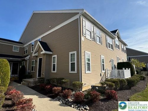 5934 Valley Forge Dr, COOPERSBURG, PA, 18036-8809 | Card Image
