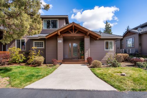 860 Golden Pheasant Dr, Redmond, OR, 97756-7000 | Card Image
