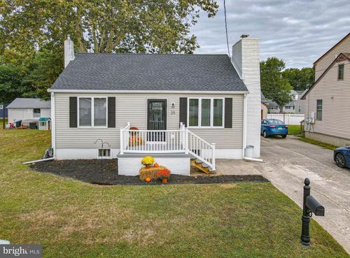 25 Elizabeth Dr, PENNSVILLE, NJ, 08070-2521 | Card Image