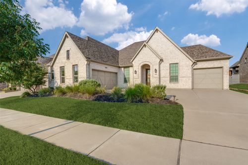 7009 Central Ct, Aubrey, TX, 76227-1903 | Card Image