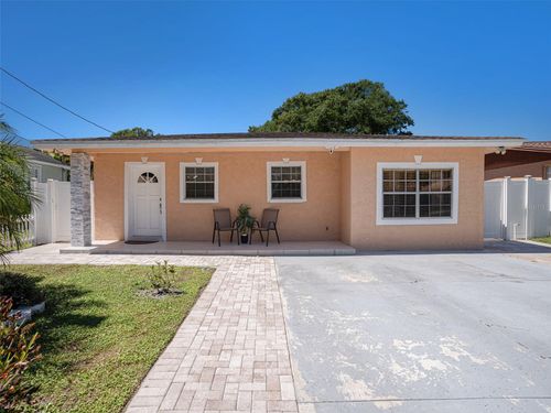 8210 Marigold Ave, TAMPA, FL, 33614-2557 | Card Image