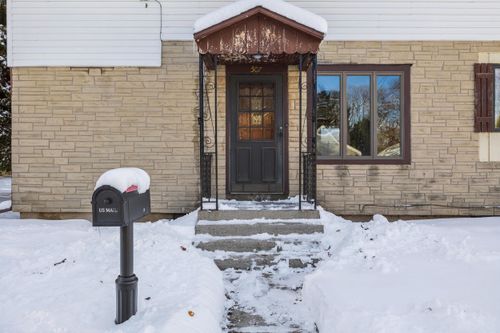 507 10th St, Kiel, WI, 53042-4800 | Card Image