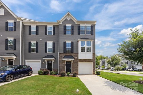3104 Beeler Ln, Charlotte, NC, 28208-6357 | Card Image