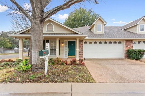 100 Village Cir, Waco, TX, 76710-2573 | Card Image