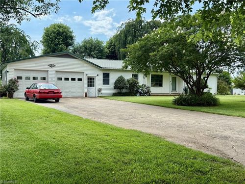 1717 Byrd Rd, Roaring River, NC, 28669-8172 | Card Image