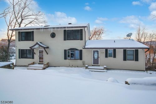 519 E Shore Trl, Sparta, NJ, 07871-1208 | Card Image