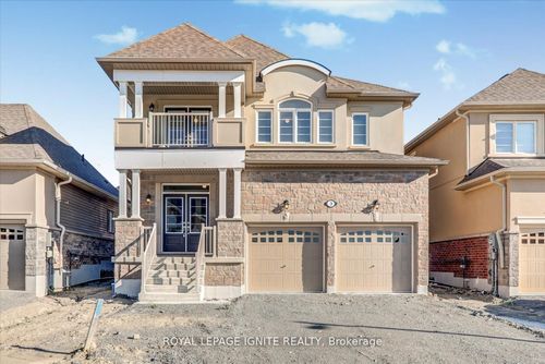 3 Grieve St, Sutton West, ON, L0E1R0 | Card Image