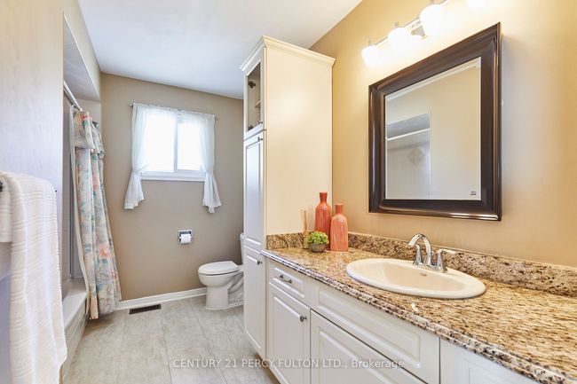1945 Rosebank Rd, House other with 4 bedrooms, 3 bathrooms and 4 parking in Pickering ON | Image 30