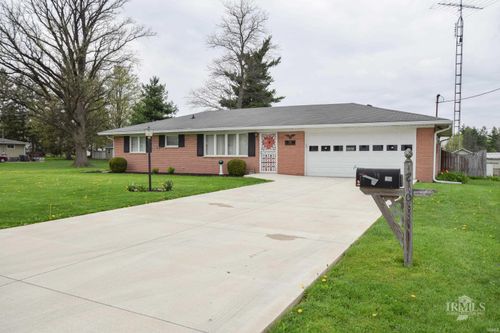 210 W Granville Ave, Albany, IN, 47320-1106 | Card Image