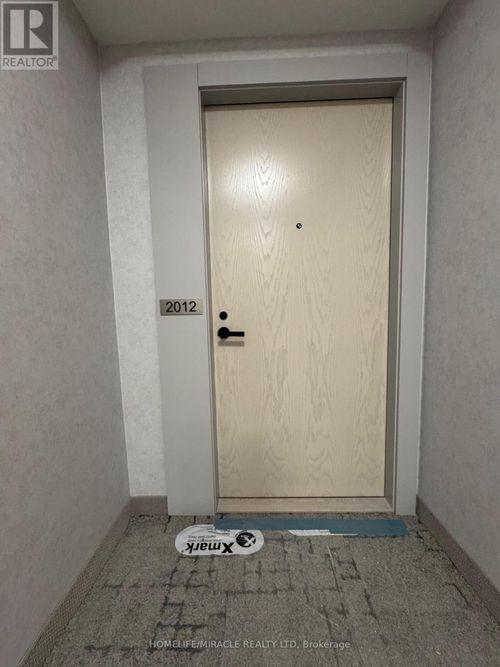 2012-225 Commerce St, Concord, ON, L4K0R1 | Card Image