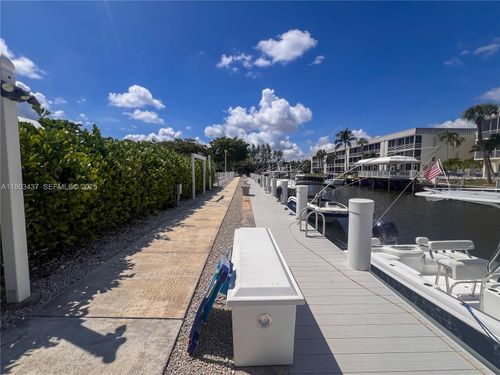 2205-769 Jeffery St, Boca Raton, FL, 33487-4163 | Card Image