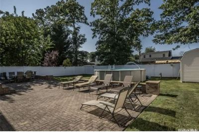 435 Spruce Avenue, House other with 6 bedrooms, 4 bathrooms and null parking in West Islip NY | Image 3