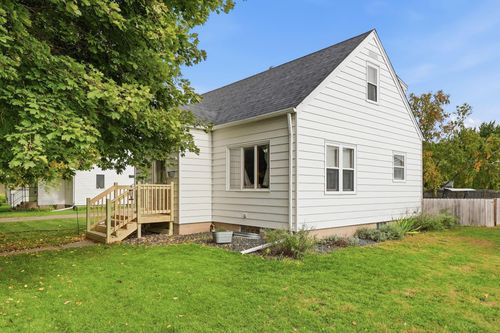422 2nd St Sw, Clara City, MN, 56222-1191 | Card Image