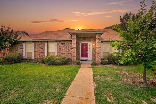 5814 Winell Dr, Garland, TX, 75043-6629 | Card Image
