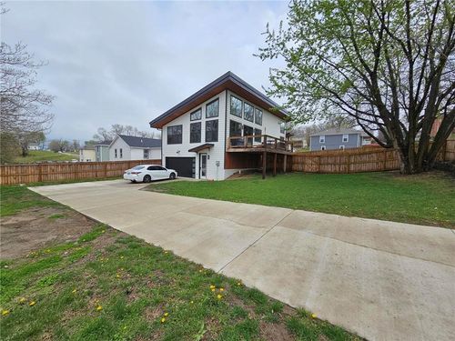 802 5th St, Saint Joseph, MO, 64501-1153 | Card Image