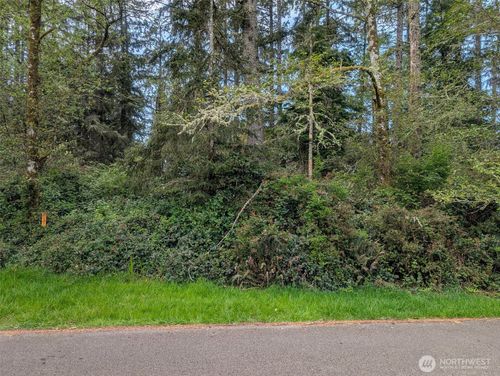 757 Evergreen Avenue Se, Ocean Shores, WA, 98569 | Card Image