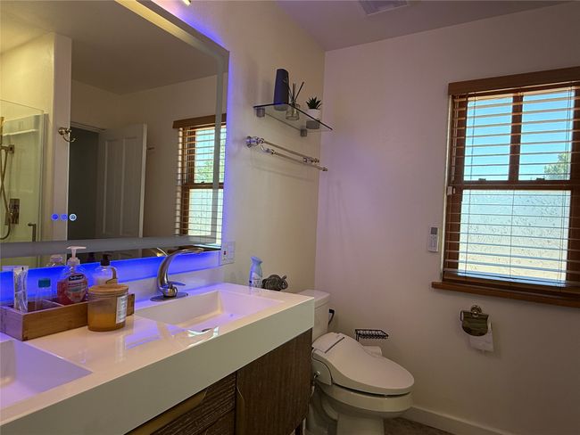Guest Bathroom | Image 37