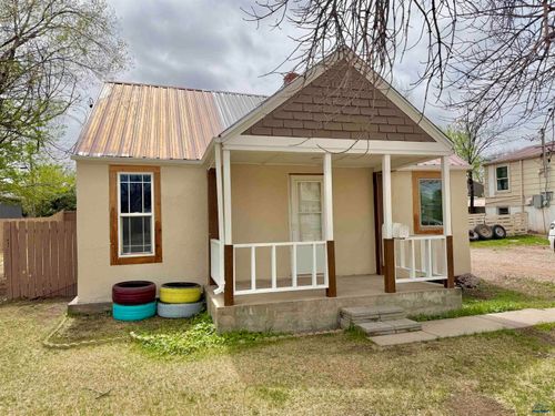 233 St Patrick, Rapid City, SD, 57701 | Card Image