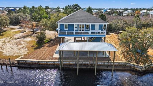 4048 N Sumatra St, Bay Saint Louis, MS, 39520-7625 | Card Image