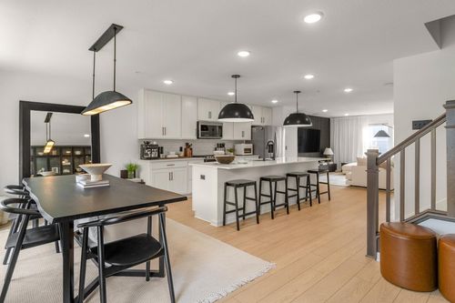 15577 Everglade Ave, Apple Valley, MN, 55124-5536 | Card Image