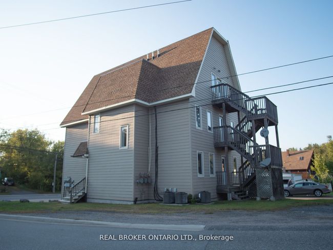 1 - 20 Emily St, Home with 3 bedrooms, 4 bathrooms and 1 parking in Parry Sound ON | Image 19