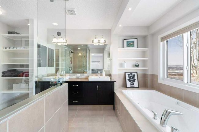 103 Cranarch Terrace Se, Home with 3 bedrooms, 2 bathrooms and 2 parking in Calgary AB | Image 13