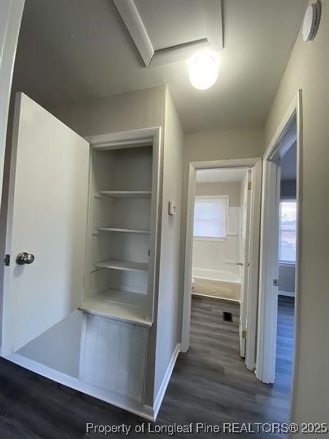 B - 703 Lake Ave, Condo with 2 bedrooms, 1 bathrooms and null parking in Spring Lake NC | Image 11
