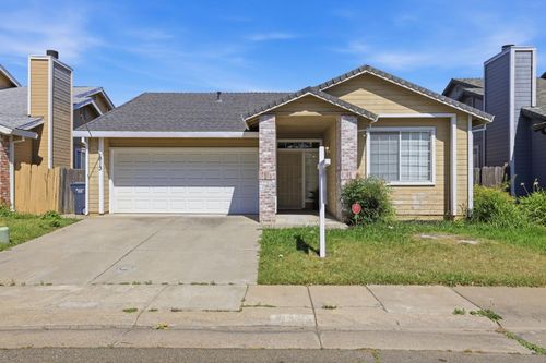 813 Ashboro Ln, Galt, CA, 95632-3608 | Card Image