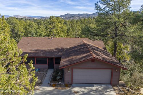 725 Pebble Hill Ln, Prescott, AZ, 86303-4541 | Card Image