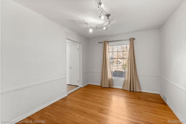 20740 Marter Rd, House other with 4 bedrooms, 3 bathrooms and null parking in Grosse Pointe Woods MI | Image 8