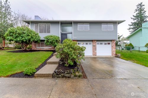 1012 E Laurel Street, Kent, WA, 98030 | Card Image