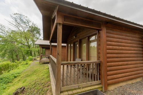 2E Swinging Bridge Dr, Heber Springs, AR, 72543-8703 | Card Image