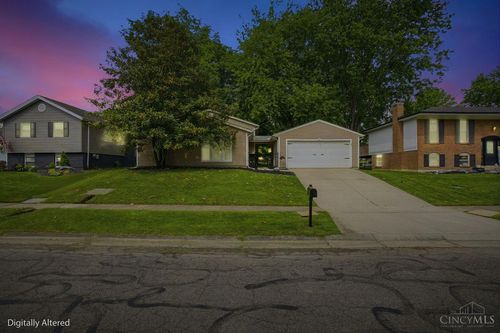 8833 Dover Dr, Maineville, OH, 45039 | Card Image