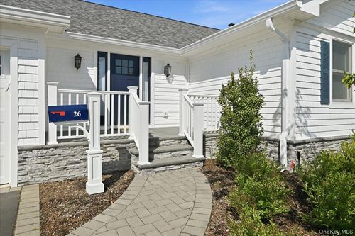 26 Clearland Avenue, North Hempstead, NY, 11514 | Card Image