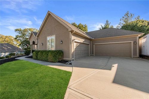 4227 N 125th Cir, Kansas City, KS, 66109-5130 | Card Image