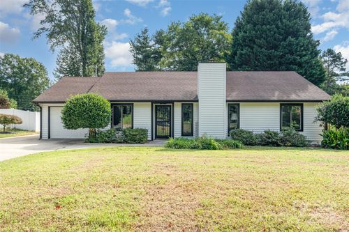 7101 Willow Bend Ln, Mint Hill, NC, 28227-4223 | Card Image