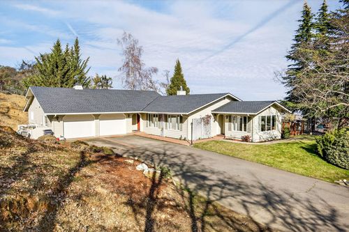 1000 Hill St, Jacksonville, OR, 97530 | Card Image