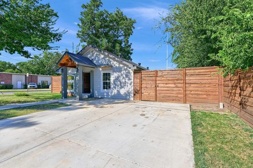 1432 S Austin St, Sherman, TX, 75090-8702 | Card Image