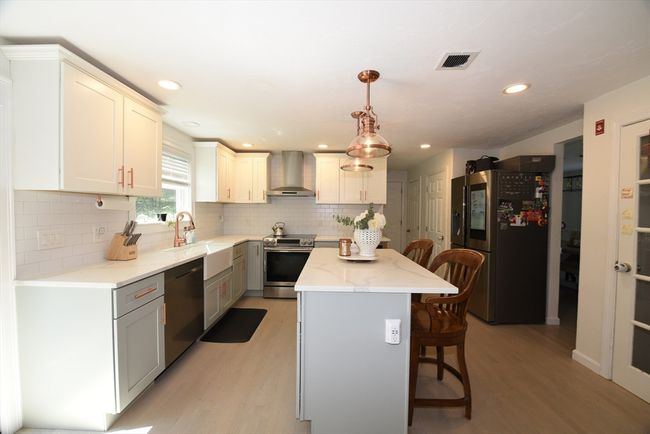 35 Ryders Ln, House other with 4 bedrooms, 3 bathrooms and 6 parking in Marshfield MA | Image 13