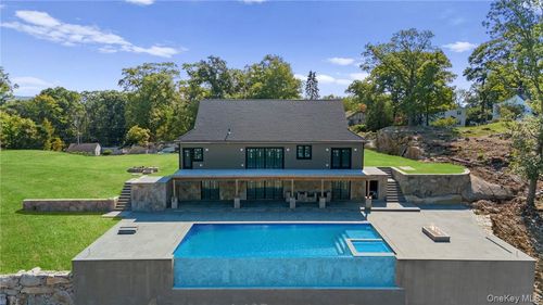 55 Ridgecrest Rd, Lake Peekskill, NY, 10537-1004 | Card Image