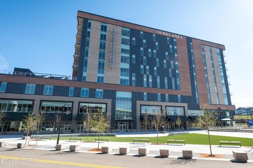 307-122 Stadium Way, Knoxville, TN, 37915 | Card Image