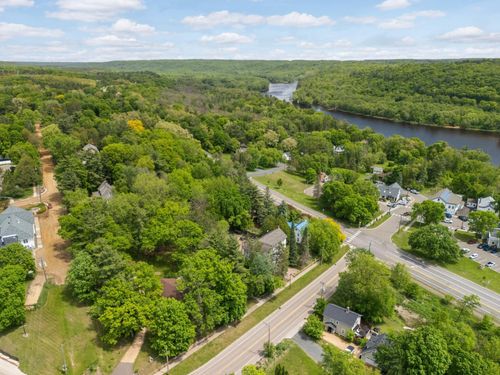 480 Maple St, Marine On Saint Croix, MN, 55047-4400 | Card Image